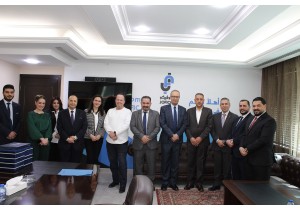 جوفيكو تكرم الموظفين المتميزين