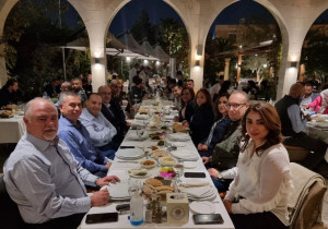حفل عشاء لموظفي ” جوفيكو ” الشركة الأردنية الفرنسية للتأمين في مطعم كرم بيروت